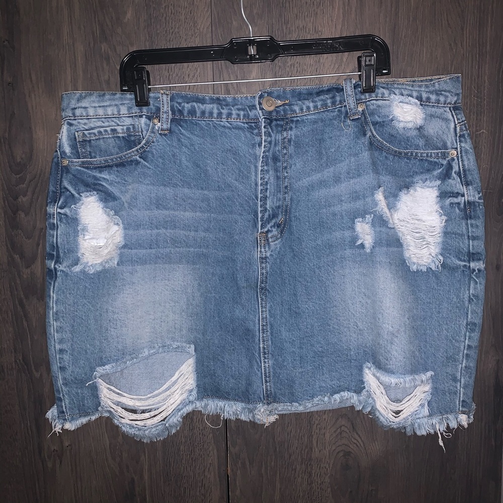 DENIM JEAN SKIRT DISTRESSED